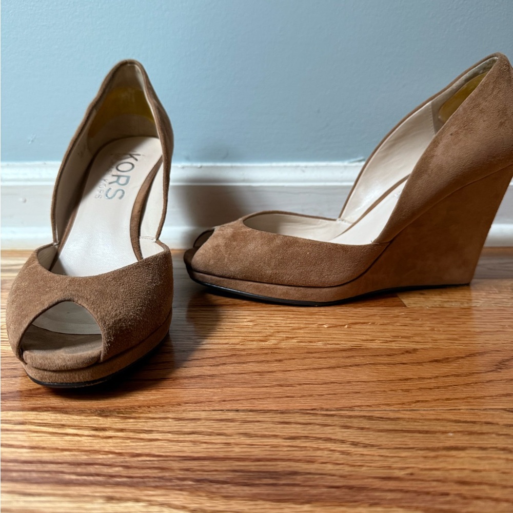 Michael Kors Suede wedges